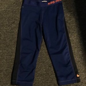 Nike Pro Capri Leggings